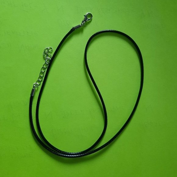 Rainbow Druzy Quartz Pendant Set in Silver Plate - Picture 3 of 3